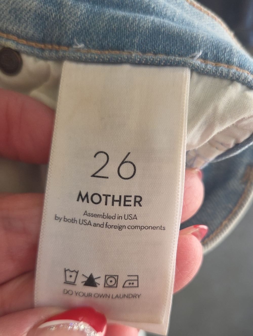 MOTHER The Weekender Jeans Size 26 Light Wash Flare Denim Women 26 Distressed - Picture 4 of 7